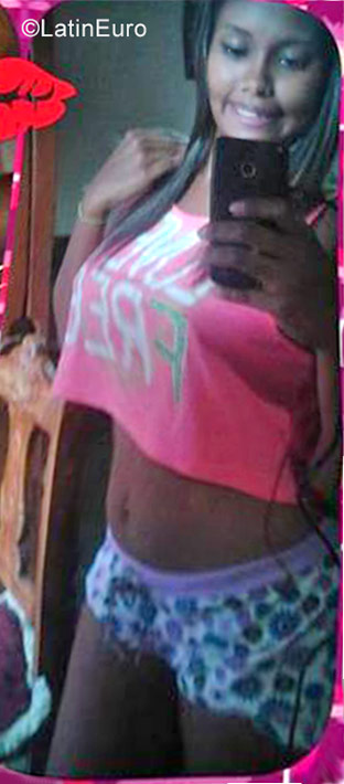 Date this beautiful Venezuela girl Melani from Caracas VE1234