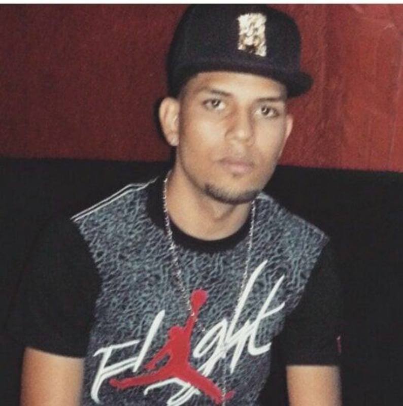 Date this voluptuous Dominican Republic man Manuel from Santiago DO31103