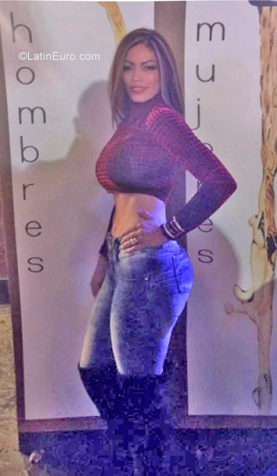 Date this cute Honduras girl Brenda from Tegucigalpa HN2421