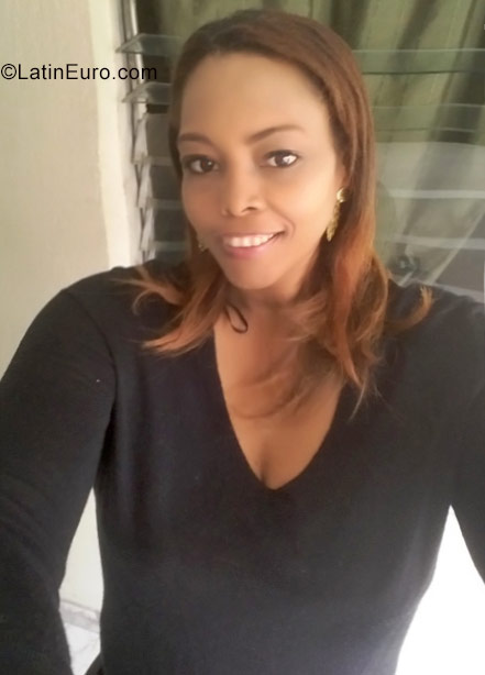 Date this voluptuous Colombia girl Tatiana from Cali CO23113