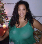 voluptuous Cuba girl Emma from Havana CU207