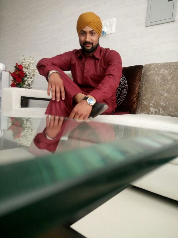 Date this charming Kenya man Jasvir from Nairobi KE59