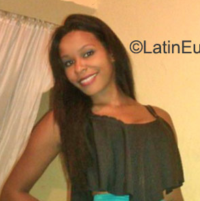 Date this athletic Dominican Republic girl Yinette from Santo Domingo DO39968
