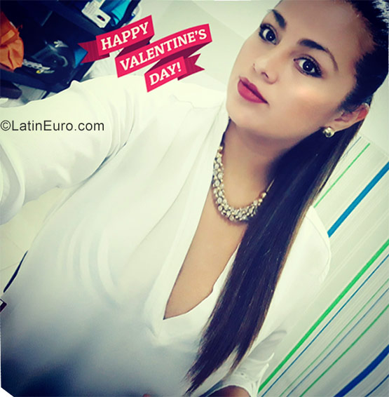 Date this nice looking Nicaragua girl Jennifer from Managua NI198