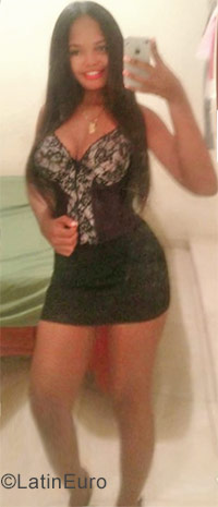 Date this foxy Dominican Republic girl Pamela from San Pedro De Macoris DO36000