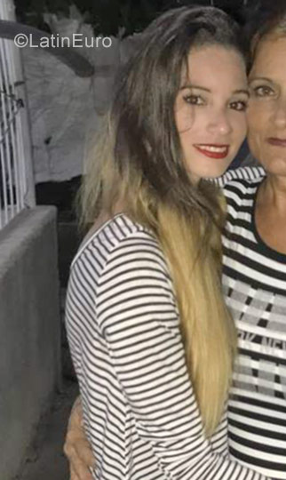 Date this beautiful Cuba girl Marcela from Havana CU234