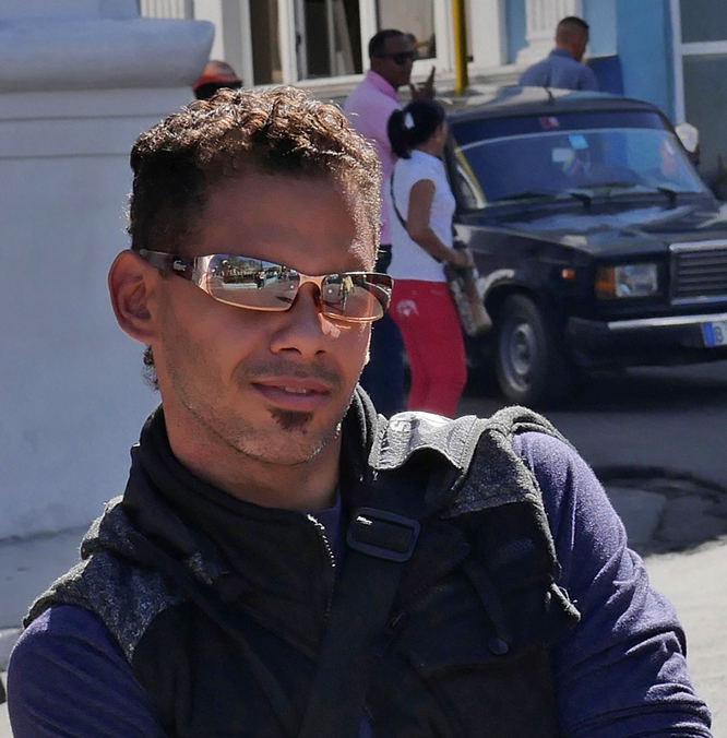 Date this stunning Cuba man Randy from Guantanamo CU241