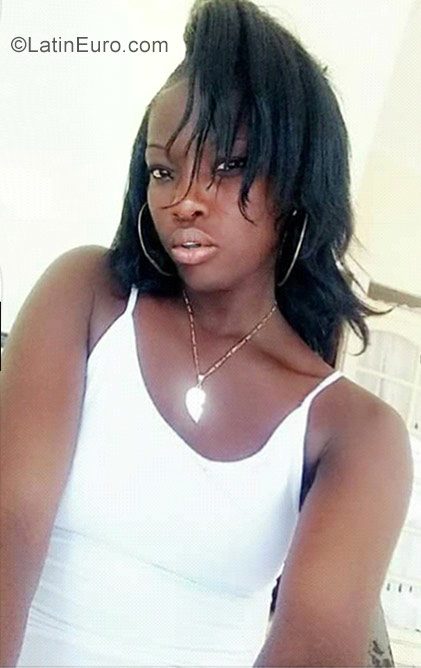 Date this stunning Jamaica girl Delisha from Kingston JM2553