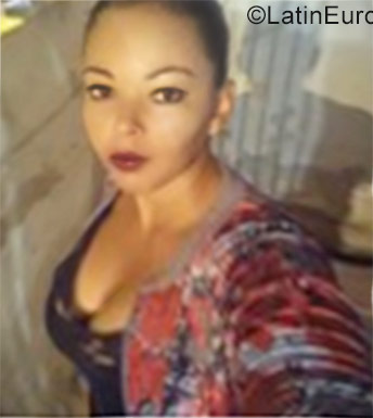 Date this tall Brazil girl Iris from Recife BR10494