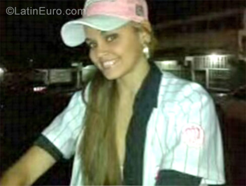 Date this pretty Venezuela girl Paty from Bolivar VE1486