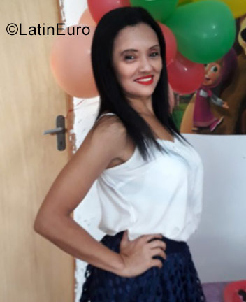 Date this tall Brazil girl Claudia from Sao Paulo BR10517