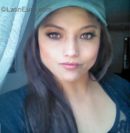 Date this funny Colombia girl Laura from Bogota CO23662