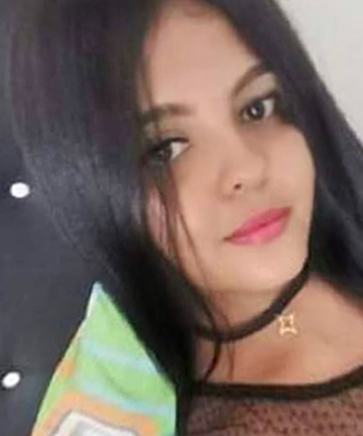 Date this hot Colombia girl Michell from Cucuta CO23686