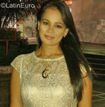 good-looking Colombia girl Angela from Bogota CO23693