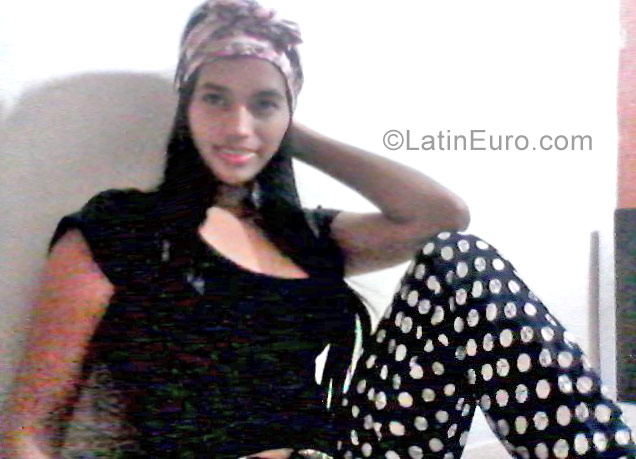 Date this delightful Venezuela girl Yurendy from Ciudad bolivar VE1529