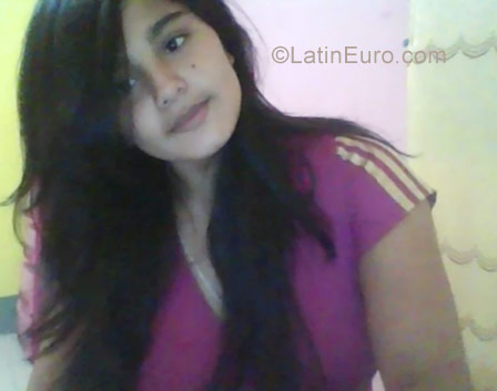 Date this beautiful Peru girl Aysha from Moyobamba PE1250