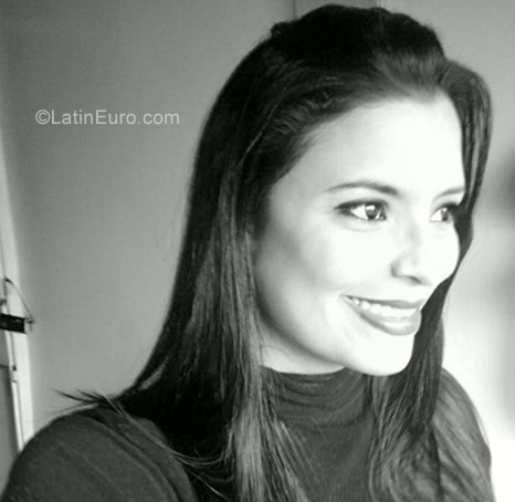 Date this pretty Venezuela girl Daniela from Barinas VE1570