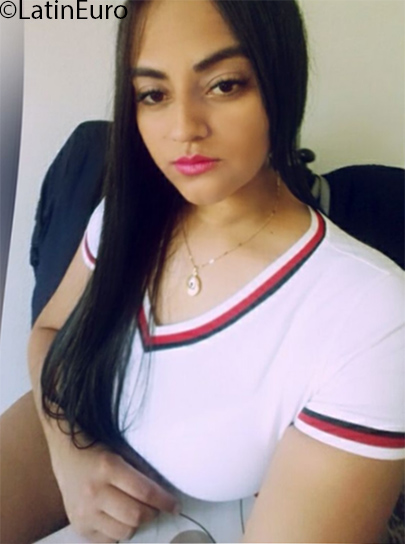 Date this foxy Colombia girl Anyifresi from Bogota CO23829