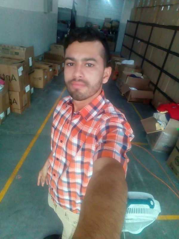 Date this nice looking Colombia man JIMMY27 from Barranquilla CO23893