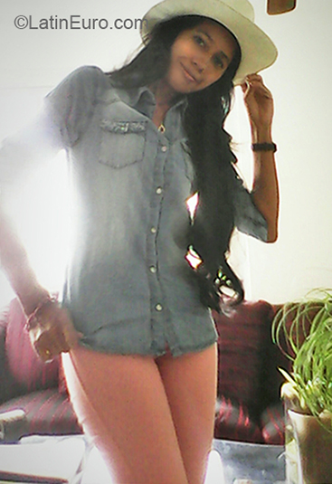 Date this delightful Panama girl Marisol from Pamama PA1123