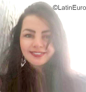 Date this hot Brazil girl Fernanda from Recife BR10572