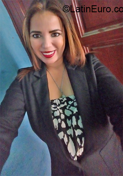 Date this fun Venezuela girl Novis from Caracas VE1691