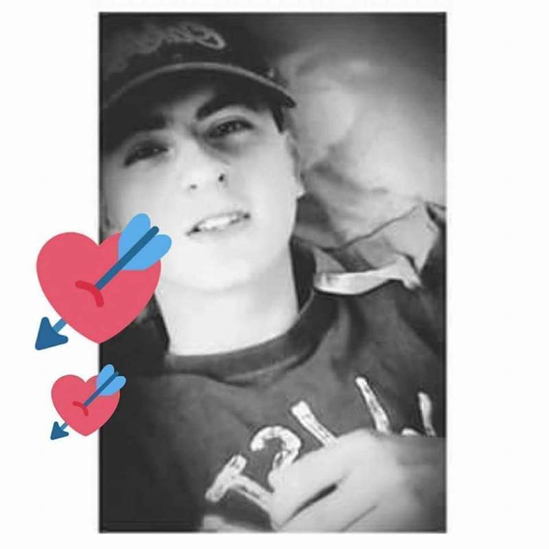 Date this tall Colombia man Yeison from Colombia CO23988