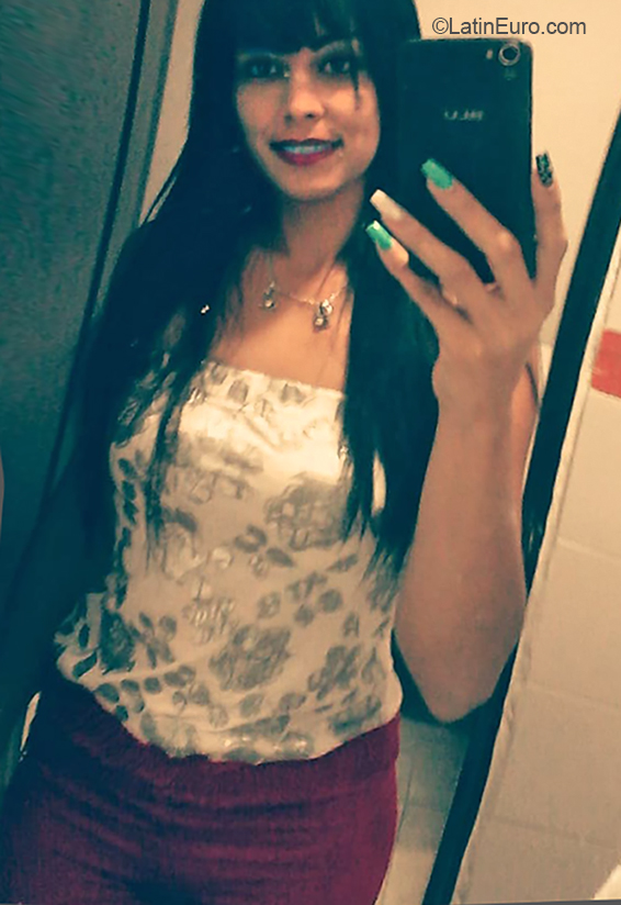 Date this good-looking Venezuela girl Greisi from Acarigua VE1881