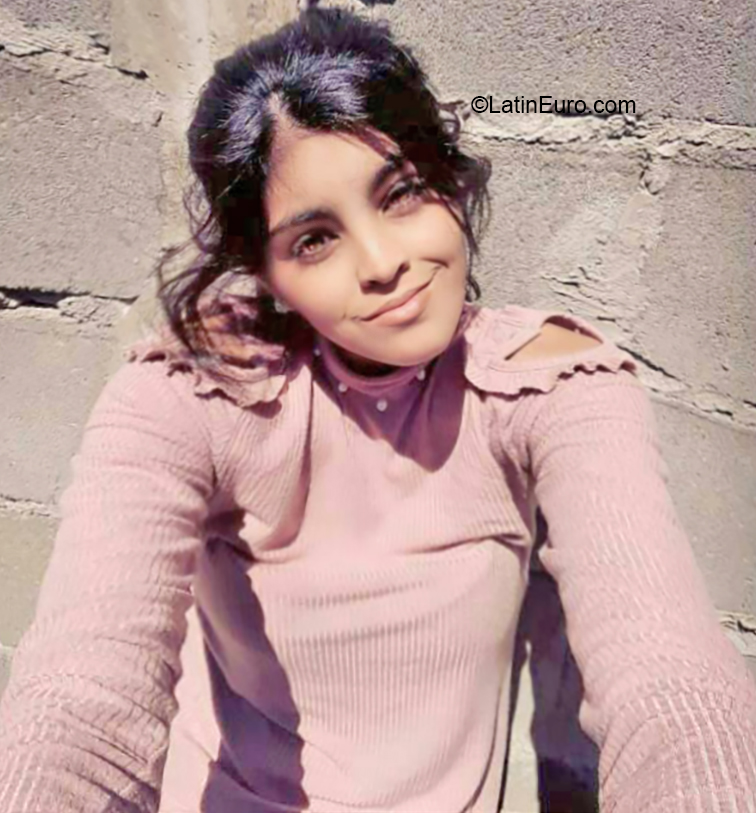 Date this passionate Argentina girl Rocio from Maria Grande AR139