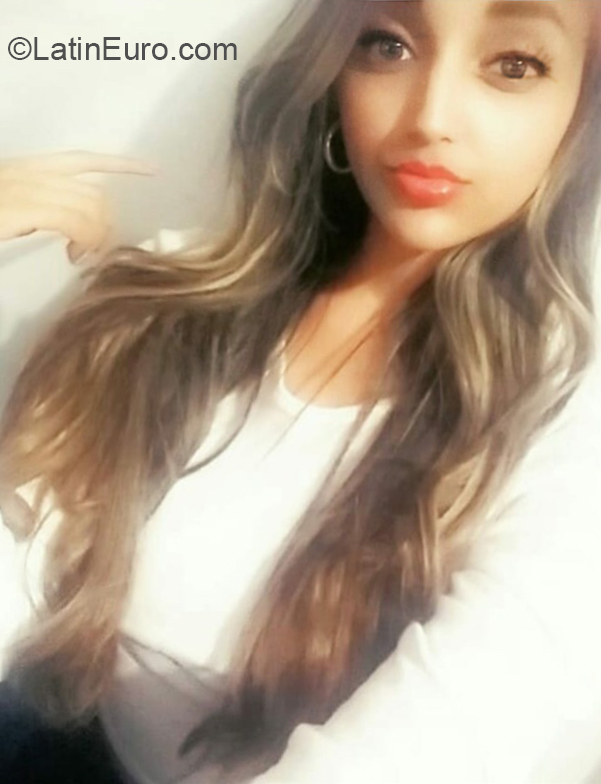 Date this georgeous Colombia man Marilin from Bogota CO24023