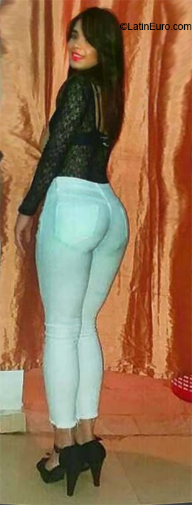 Date this lovely Dominican Republic girl Nathy from Santiago DO32763