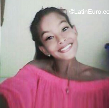 Date this charming Venezuela girl Karlen from Ciudad Boliva VE1797