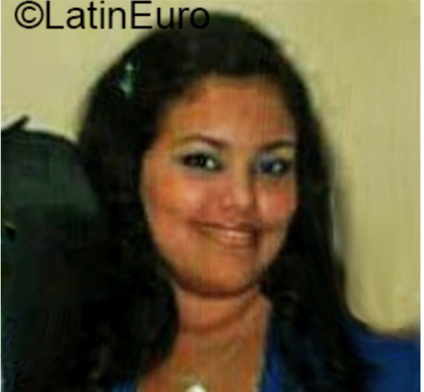 Date this delightful Venezuela girl Looby from Caracas VE1731