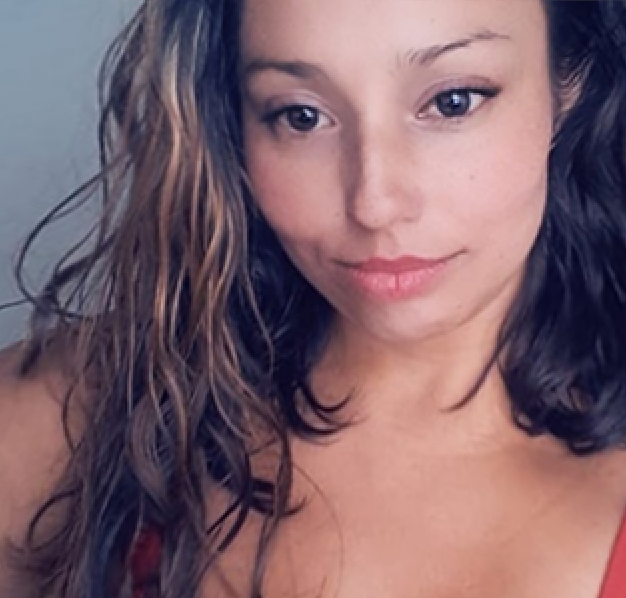 Date this young Colombia girl Angie from Bogota CO24038