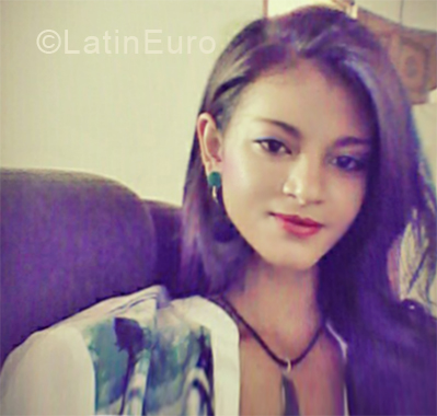 Date this gorgeous Brazil girl Jaciara from Goiania BR10598