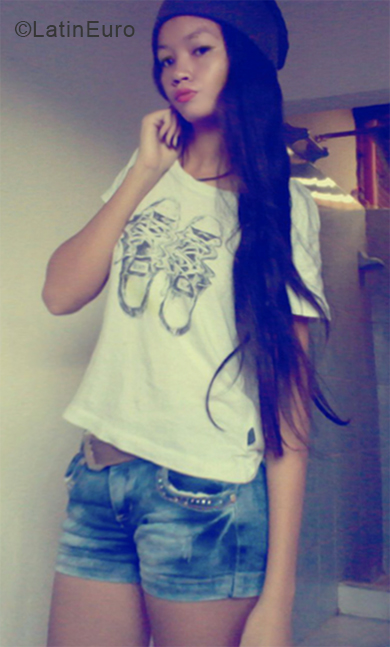 Date this gorgeous Colombia girl Ana from Medellin CO24097