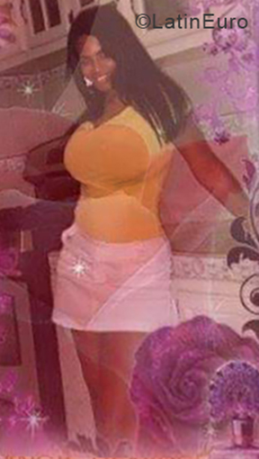 Date this delightful Dominican Republic girl Denisse from Bonao DO55692