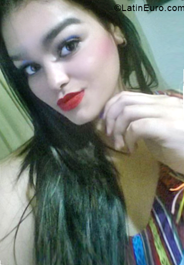 Date this funny Venezuela girl Andrea from Cabimas VE2004