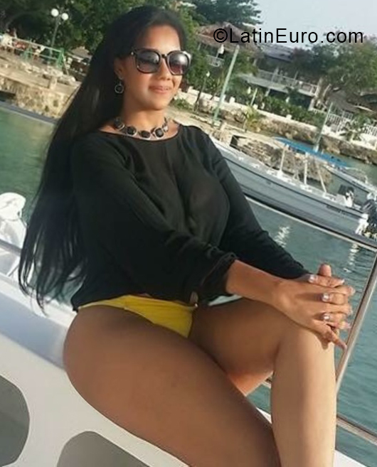 Date this young Dominican Republic girl Seara from Santo Domingo DO32959