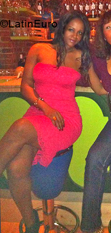 Date this hard body Brazil girl Cristiane from RIO DE JANEIRO BR11327