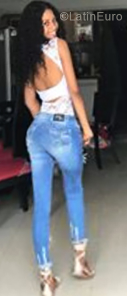 Date this passionate Colombia girl Marian from Buenaventura CO24215