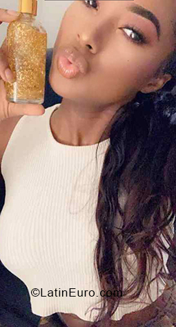 Date this exotic Colombia girl Dania from Cali CO24244