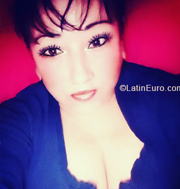 Date this beautiful United States girl Renee from Chandler US19498