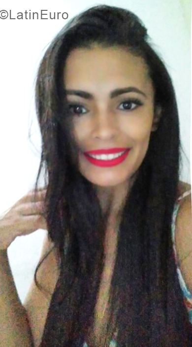Date this foxy Brazil girl Fabiana from Santa Cruz Cabralia BR10798