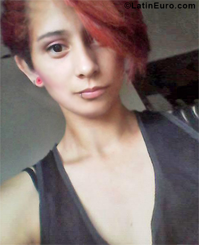 Date this cute Venezuela girl Yenifer from Maraciabo VE1871