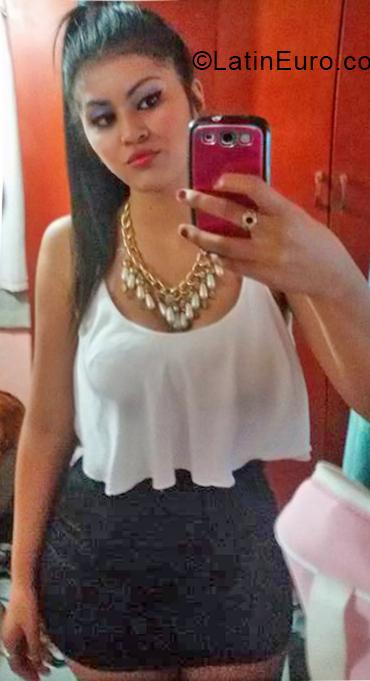 Date this good-looking Argentina girl Gabriela from Yerba buena AR161