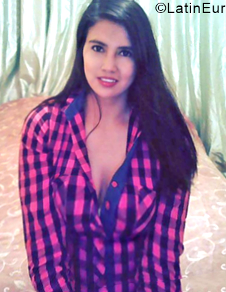 Date this hard body Colombia girl Yolis from Cajica CO24478