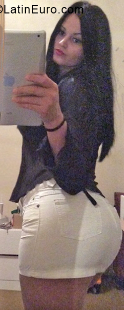 Date this tall Brazil girl Flavia from Sao Paulo BR10695