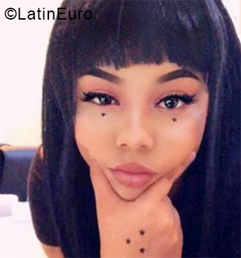Date this georgeous Venezuela girl Luz from Caracas VE1957