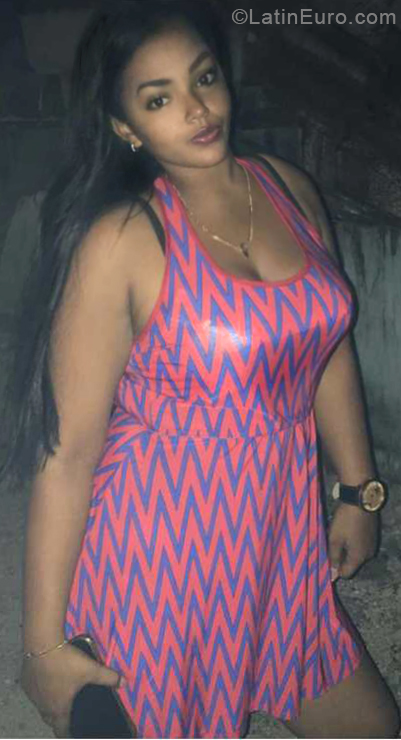 Date this lovely Dominican Republic girl Sarah from San Pedro De Macoris DO33505
